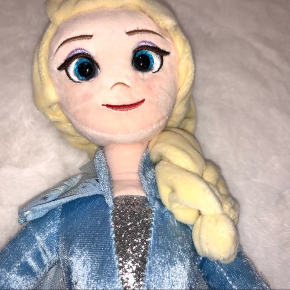 TY sparkle Elsa and Anna dolls - Picture 2 of 3